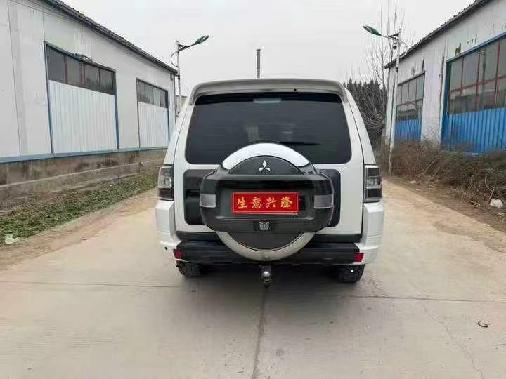 郑州19年三菱帕杰罗9