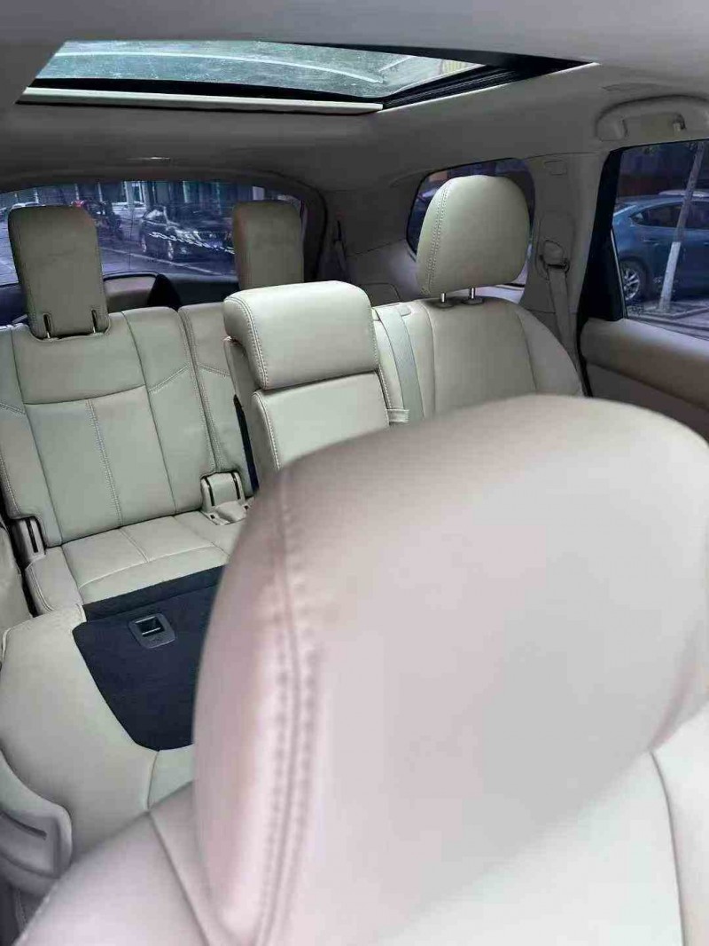 常德18年日产探路者6