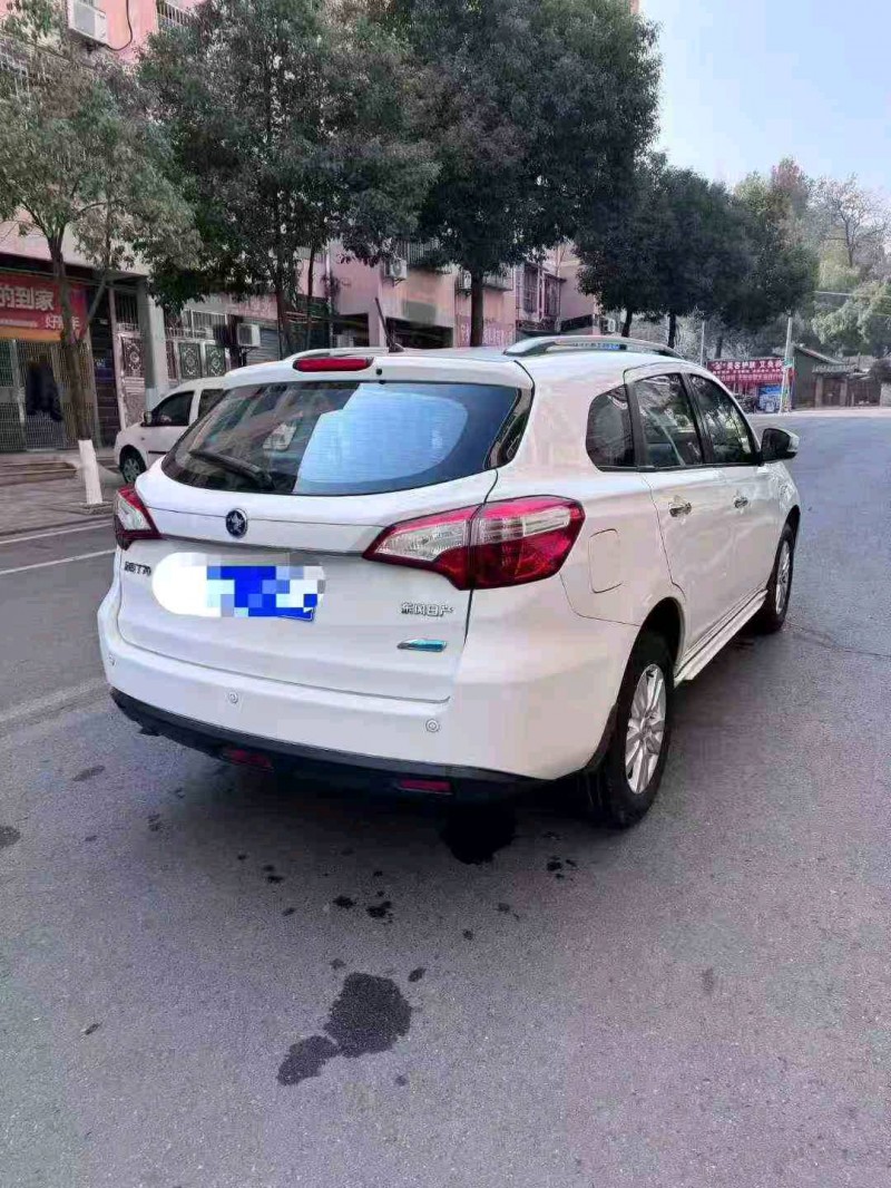 张家界16年启辰T608