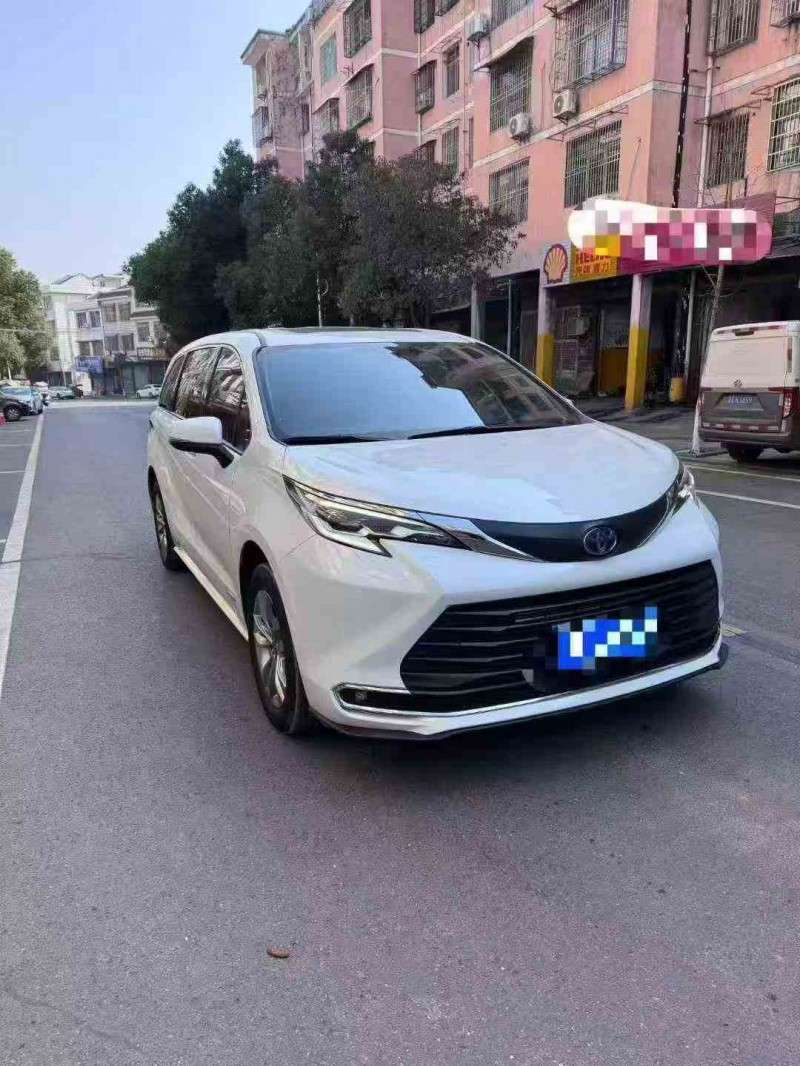 常德24年丰田塞纳2