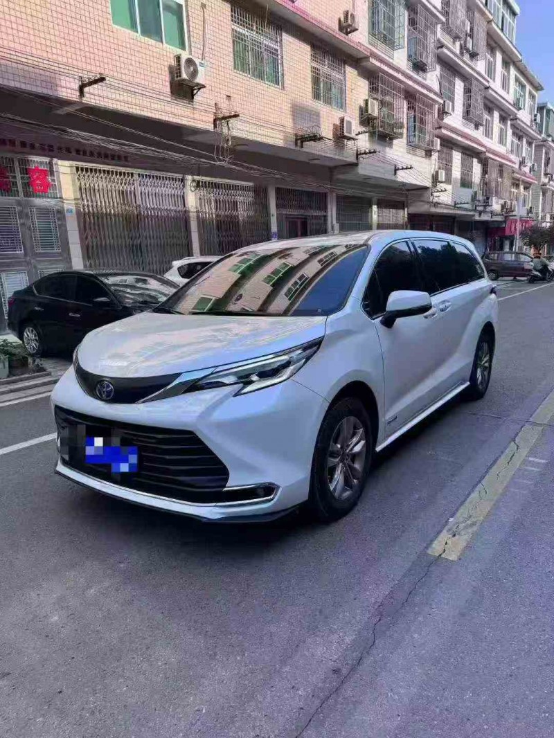 常德24年丰田塞纳3