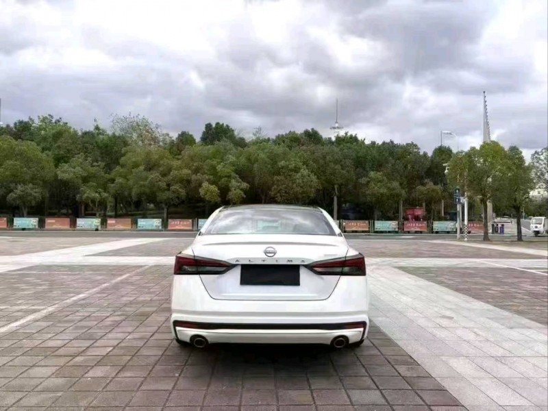 福州23年日产天籁2