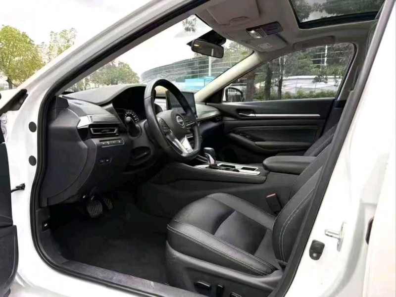 福州23年日产天籁8