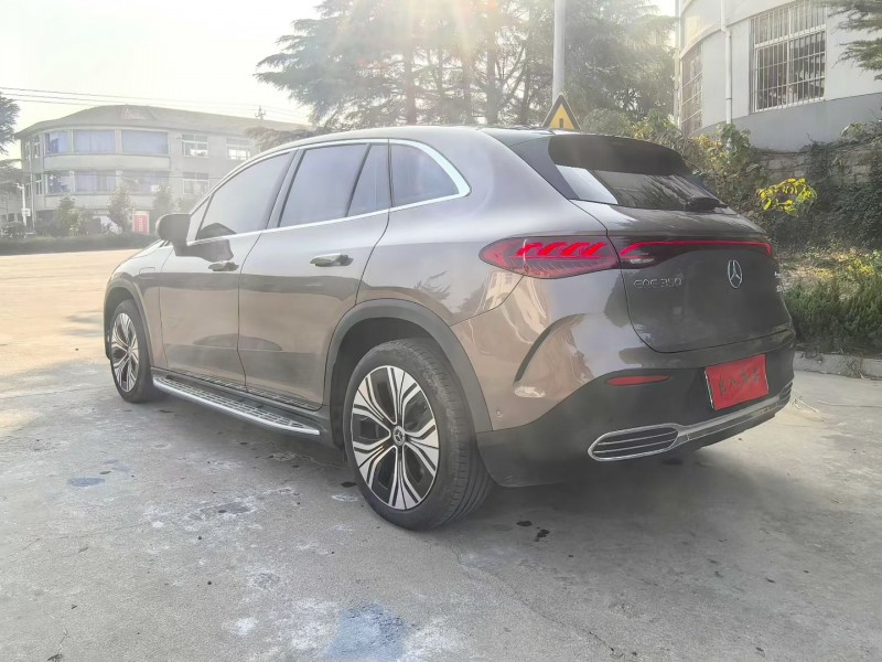 烟台23年奔驰EQE8