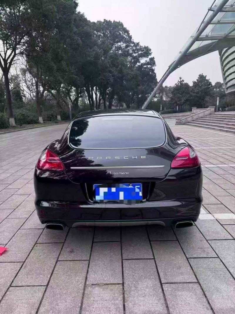 淮安13年保时捷帕拉梅拉9