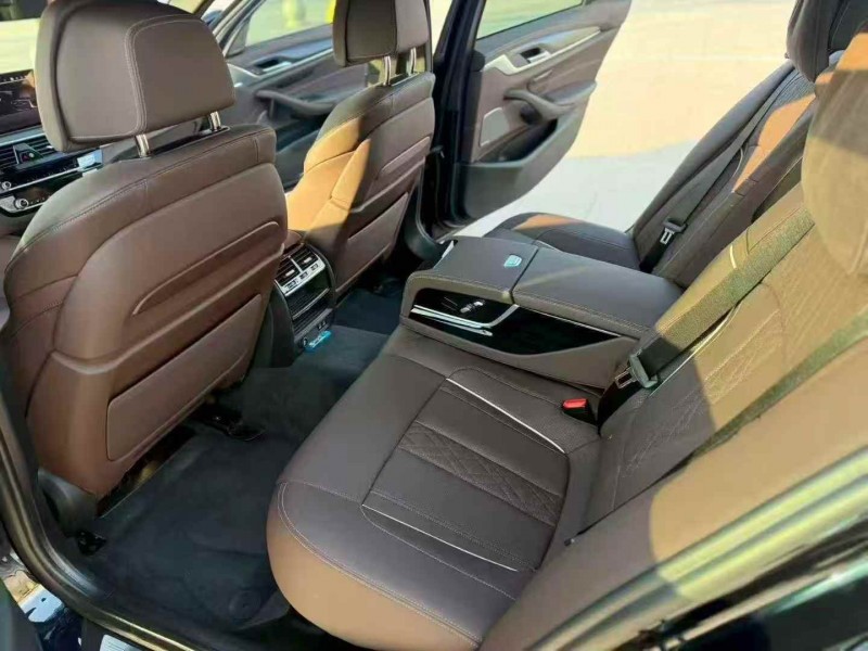 淄博21年宝马5系4