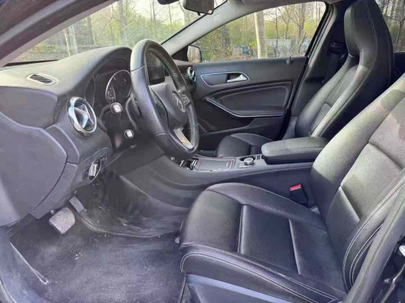 郑州17年奔驰GLA5