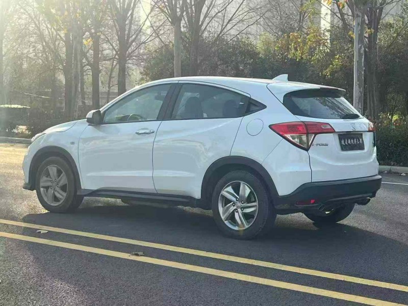 郑州21年本田缤智7