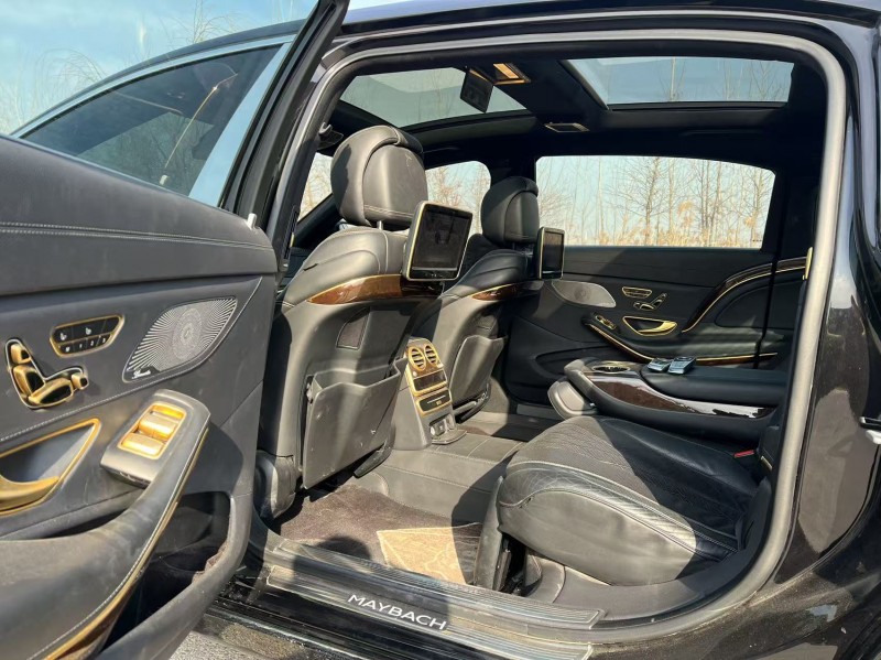 徐州16年奔驰迈巴赫S级5