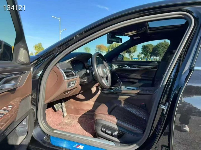 盐城21年宝马8系6