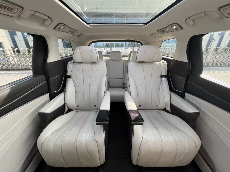 盐城25年腾势D96