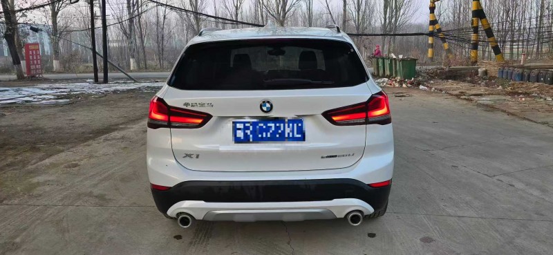 保定22年宝马X19