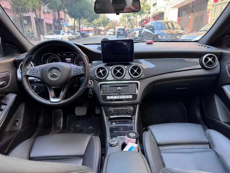 长沙17年奔驰CLA6