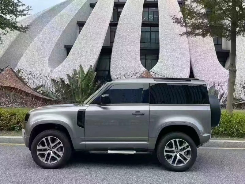 深圳22年路虎卫士8