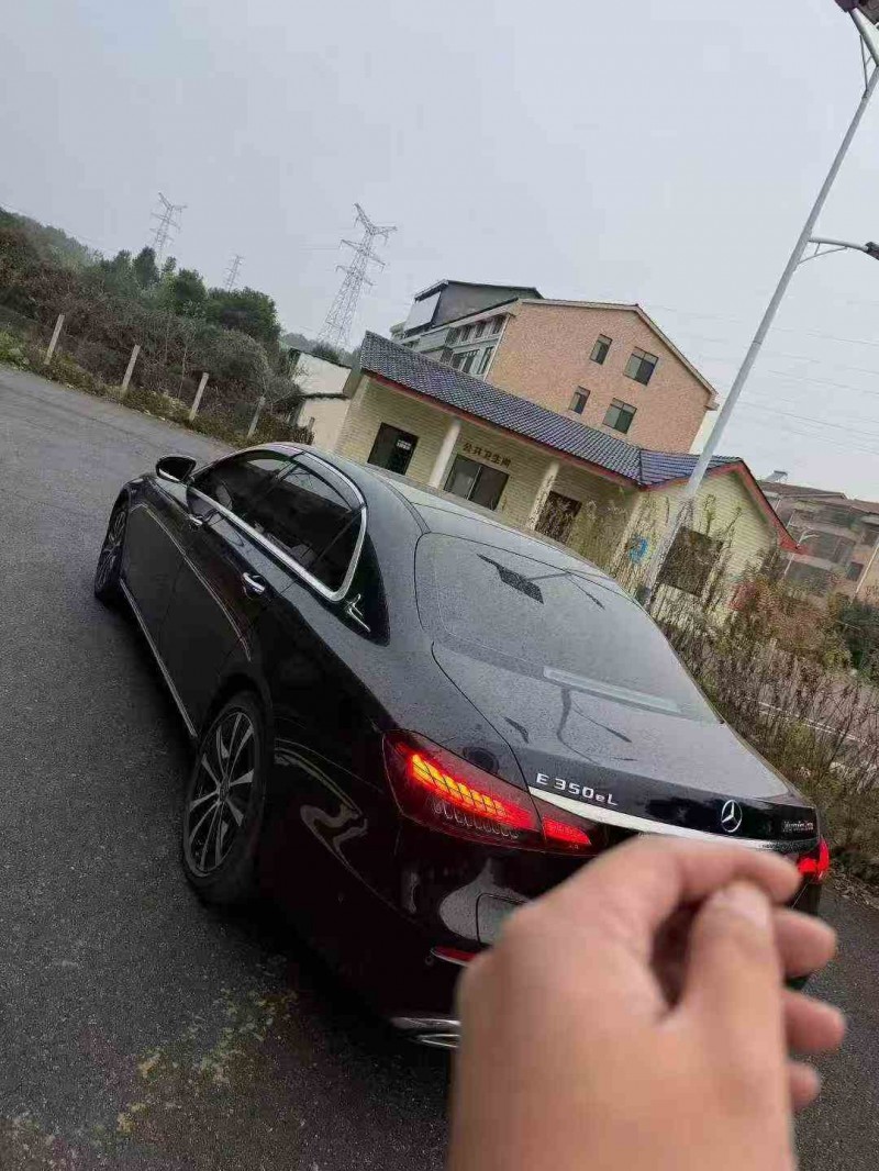 邵阳23年奔驰E8