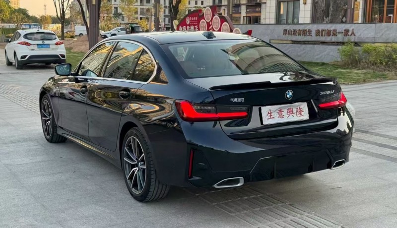 广州25年宝马3系9