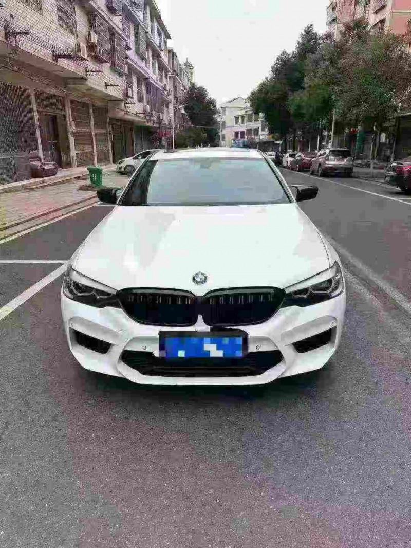 长沙19年宝马5系1