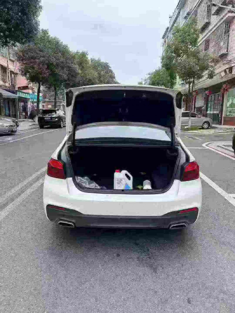 长沙19年宝马5系8