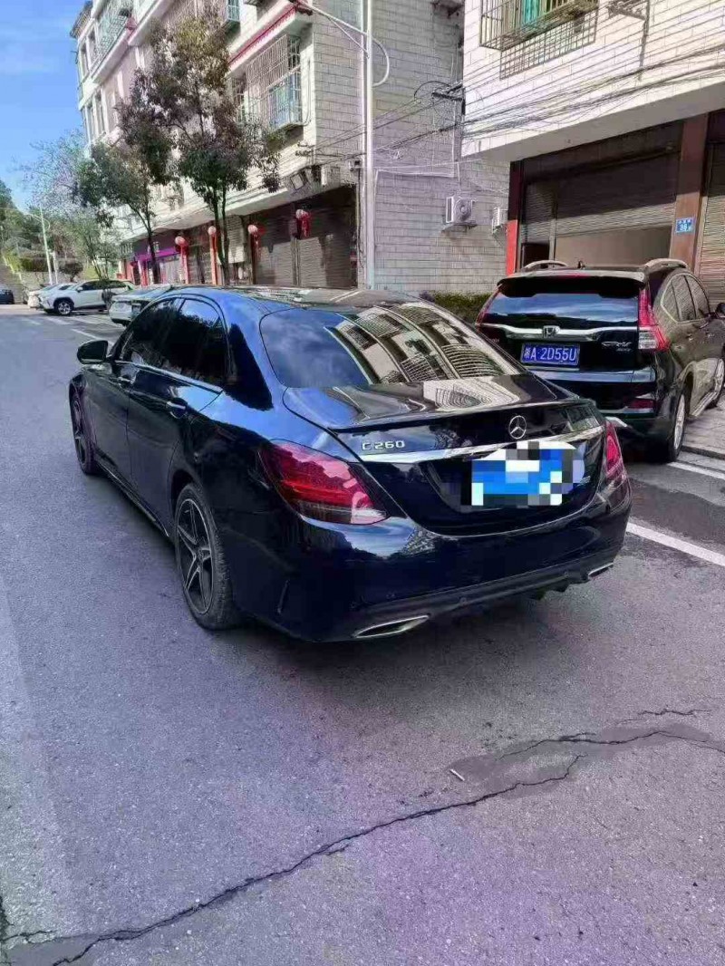 张家界20年奔驰C8