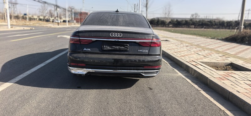 石家庄21年奥迪A8L4