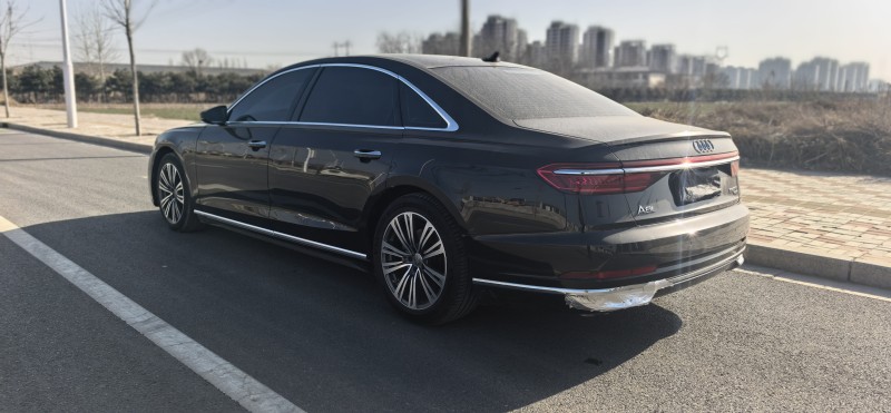 石家庄21年奥迪A8L5