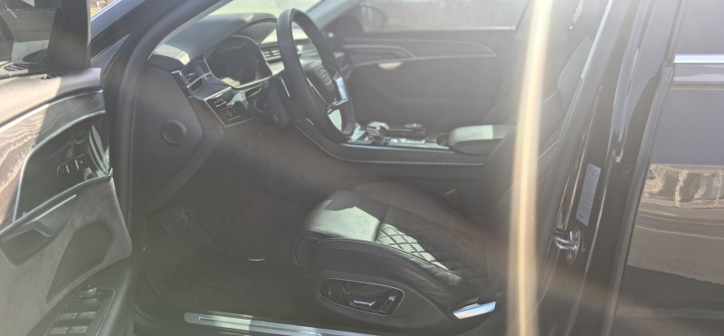 石家庄21年奥迪A8L7