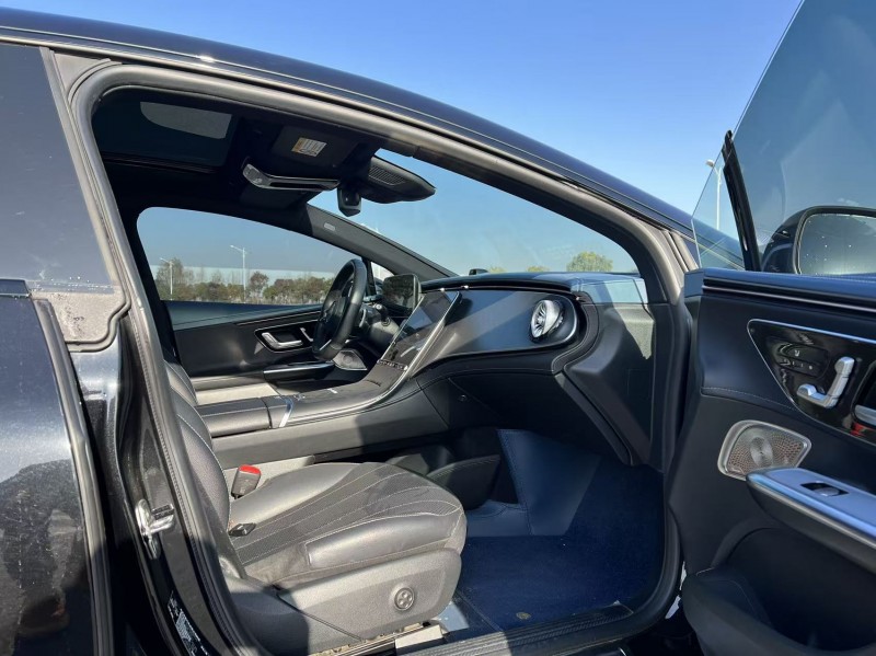 徐州23年奔驰EQE3