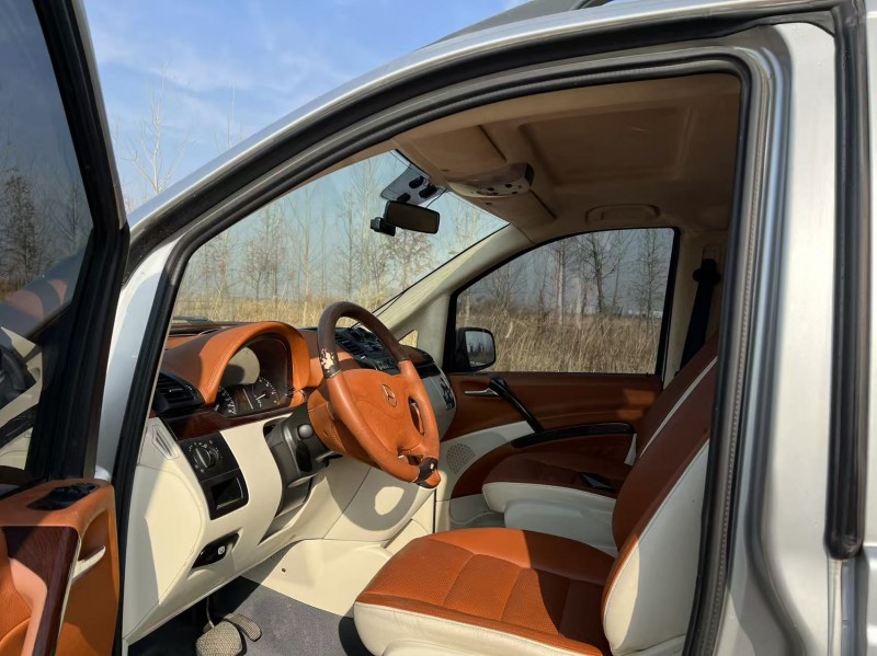 盐城14年奔驰威霆6