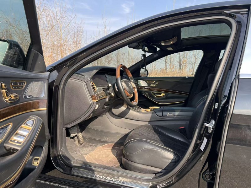 盐城16年奔驰迈巴赫S级4