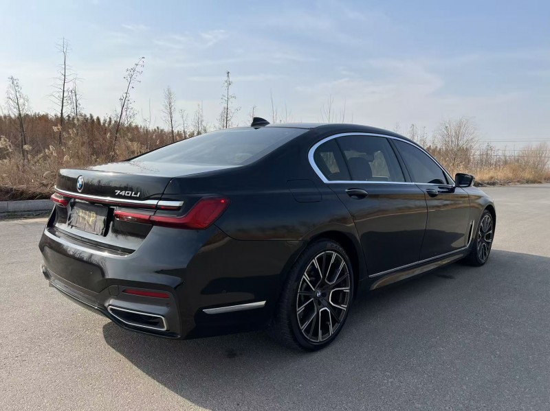 盐城21年宝马7系8