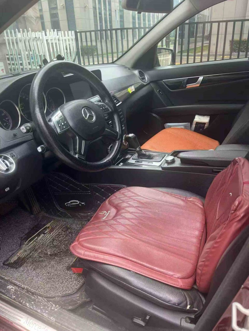 济宁13年奔驰C4
