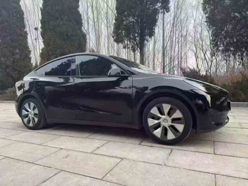 济宁23年特斯拉MODEL Y2