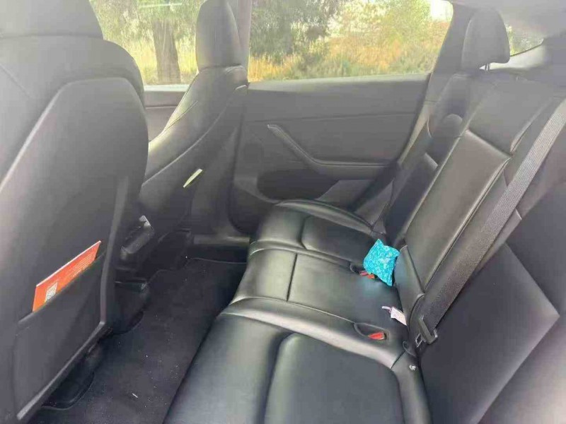 济宁23年特斯拉MODEL Y5