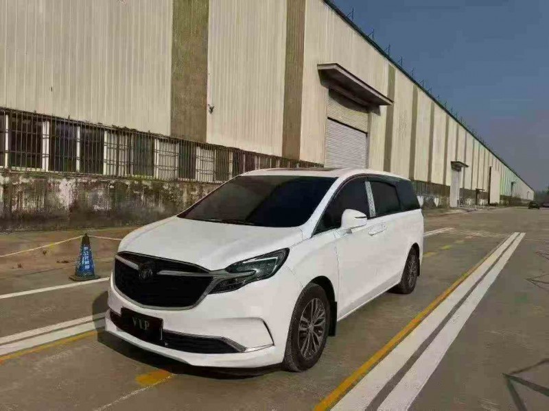 济宁22年别克GL83