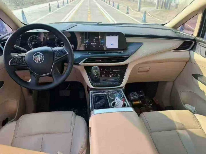 济宁22年别克GL86