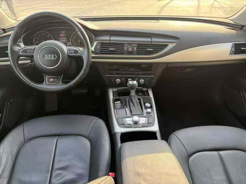 徐州17年奥迪A7L4