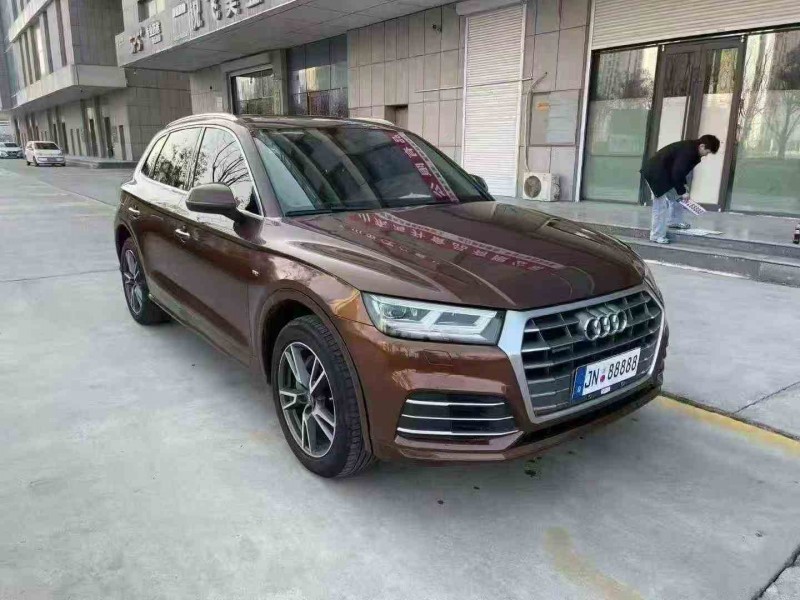 济宁18年奥迪Q52