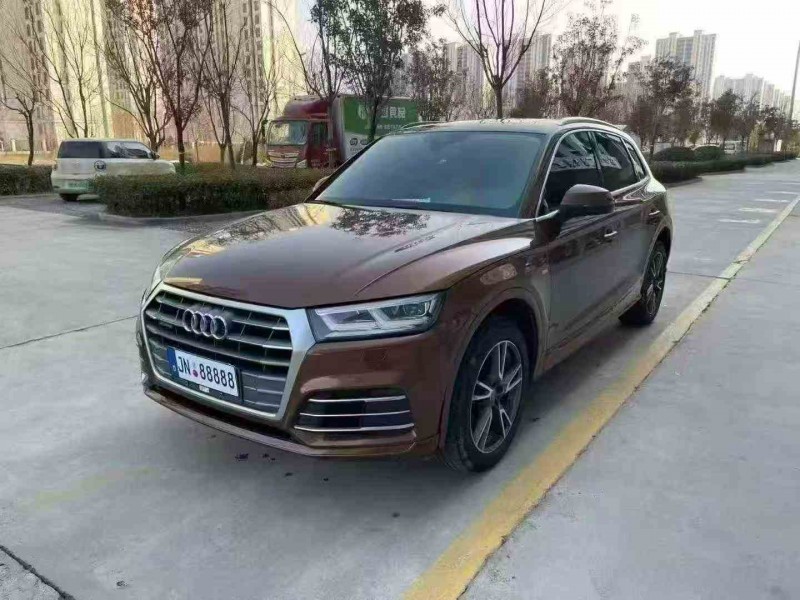 济宁18年奥迪Q53