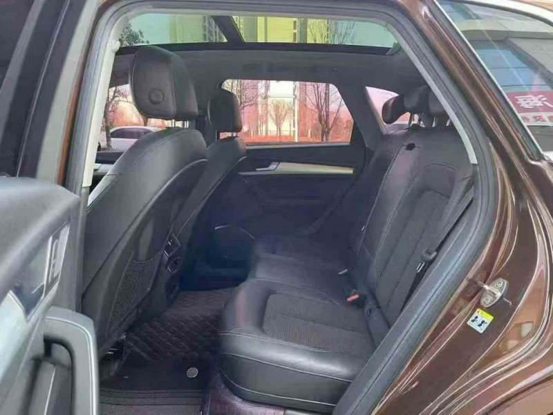 济宁18年奥迪Q55