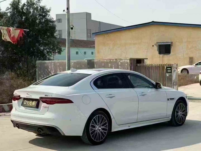 济宁23年捷豹XEL8