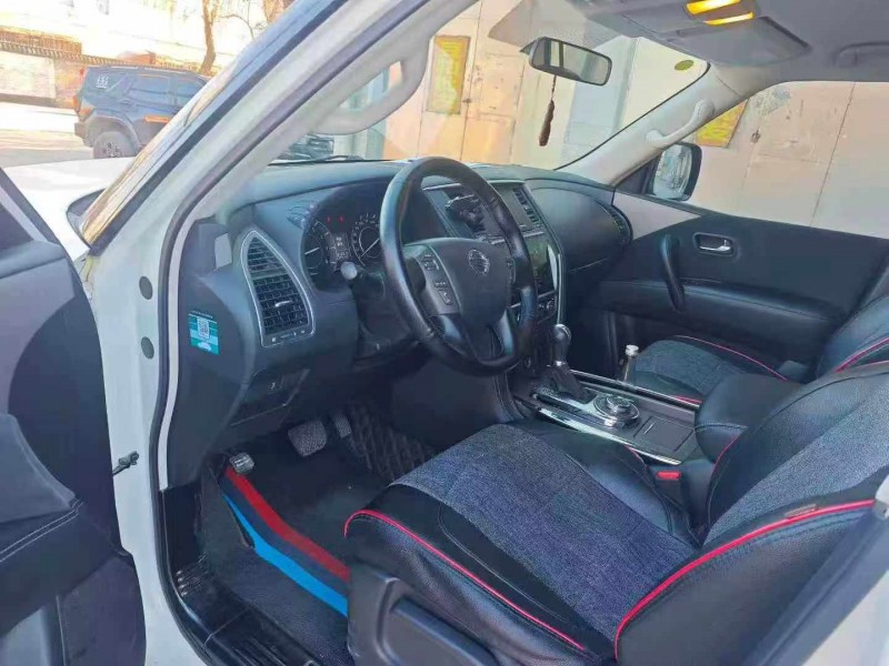 保定19年日产途乐6