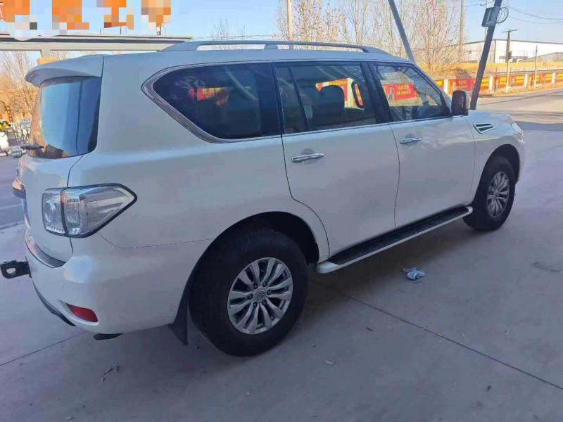 保定19年日产途乐7