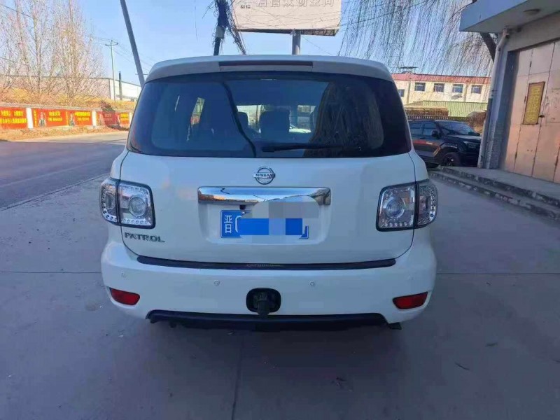 保定19年日产途乐9