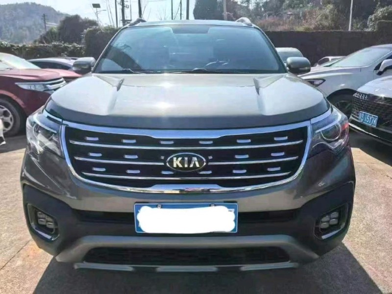 娄底19年起亚智跑1