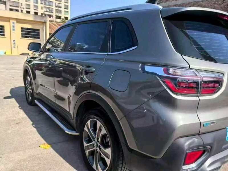 娄底19年起亚智跑2