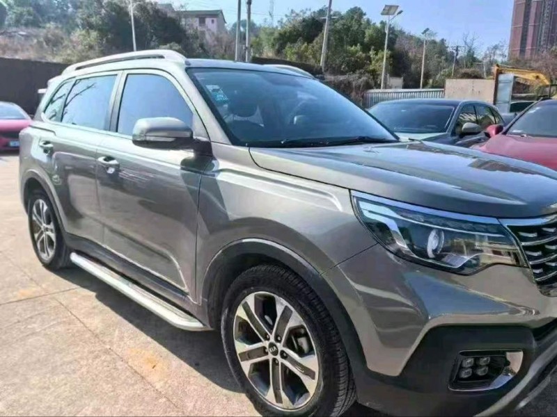 娄底19年起亚智跑5