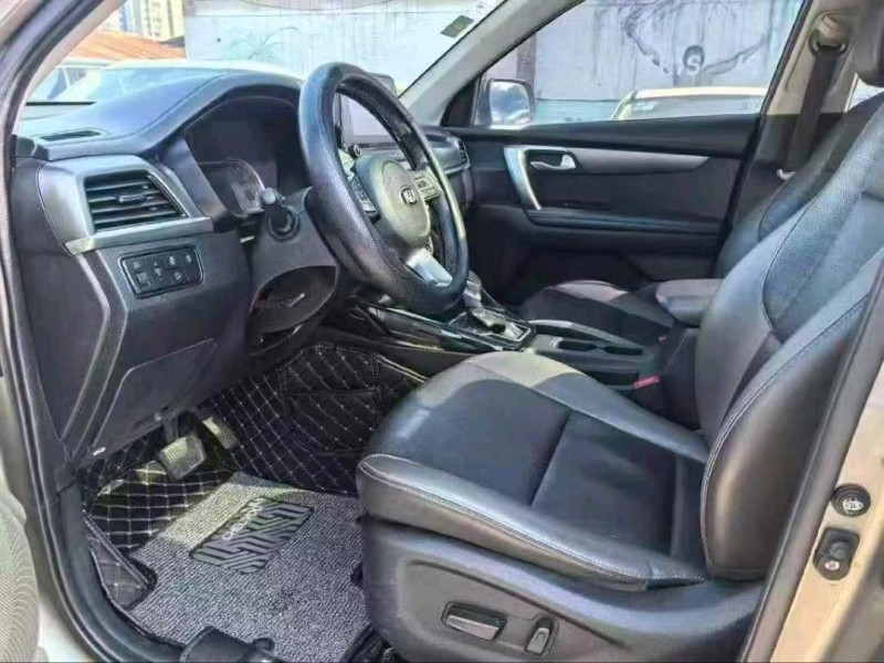 娄底19年起亚智跑8