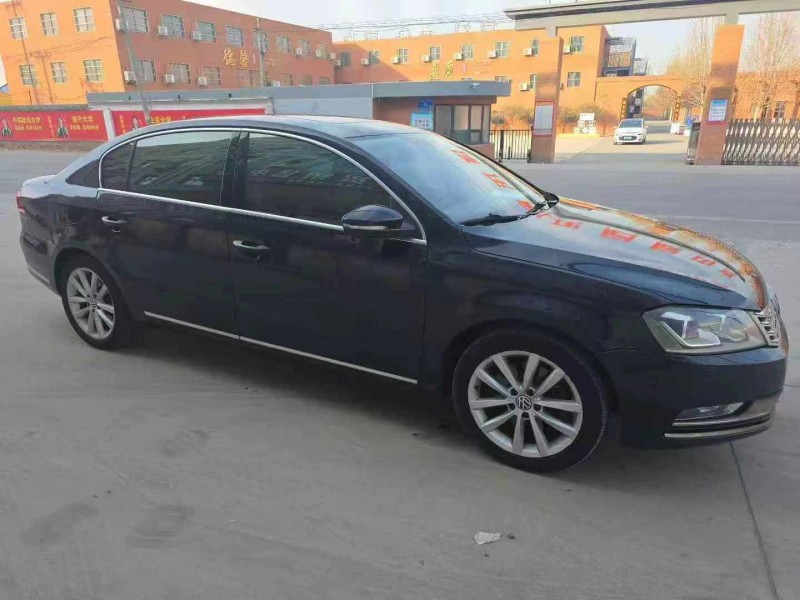 保定14年大众迈腾3