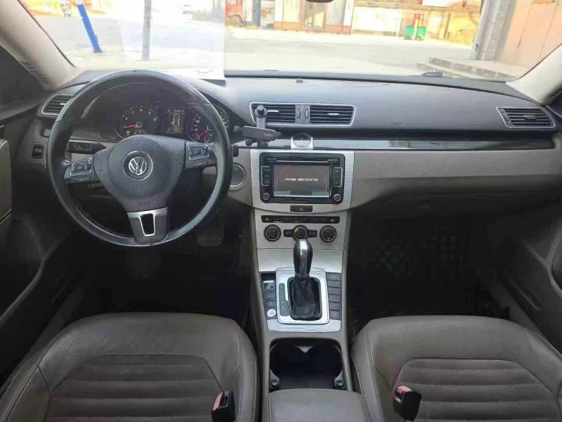 保定14年大众迈腾4