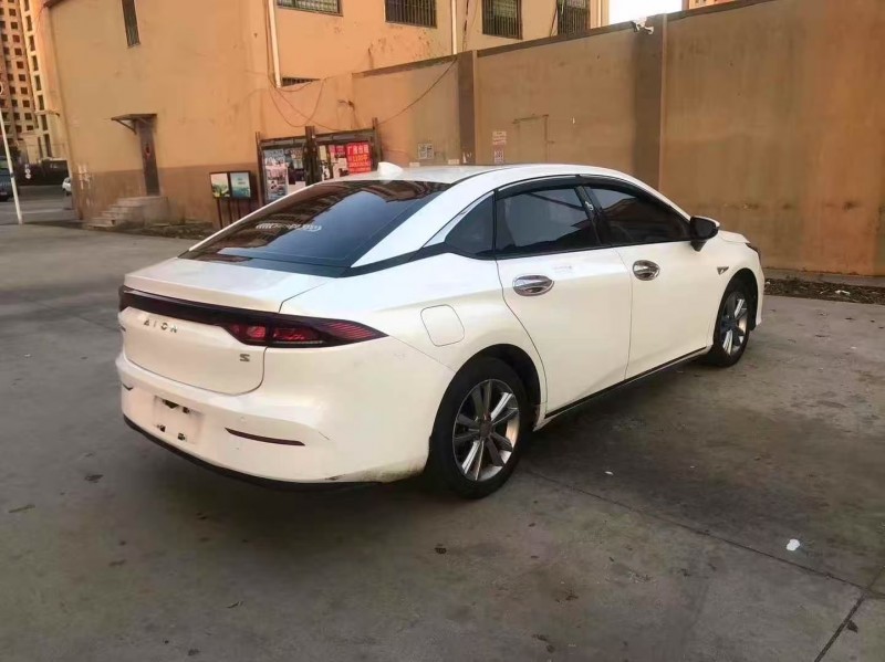 青島23年傳祺埃安S5807